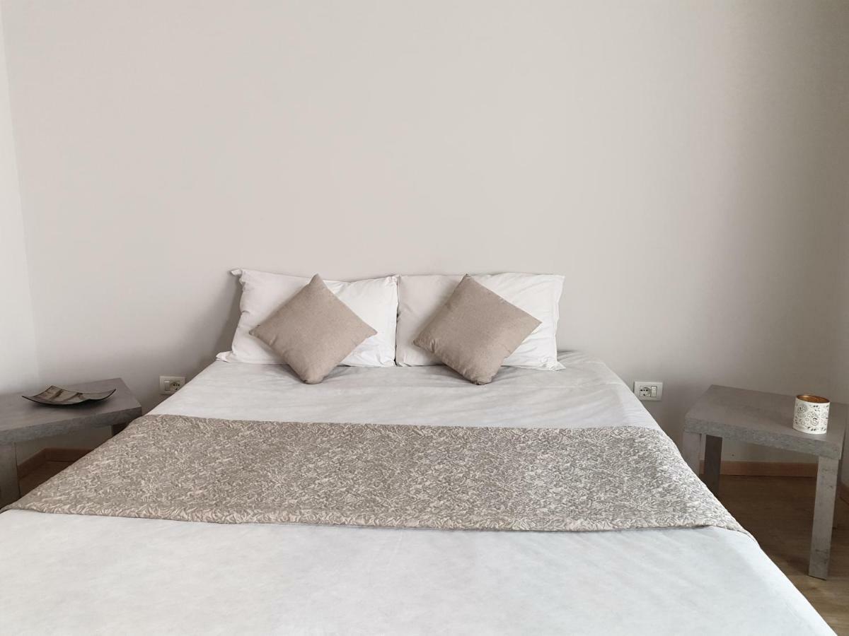 Villa 27 Residence ティラナ エクステリア 写真